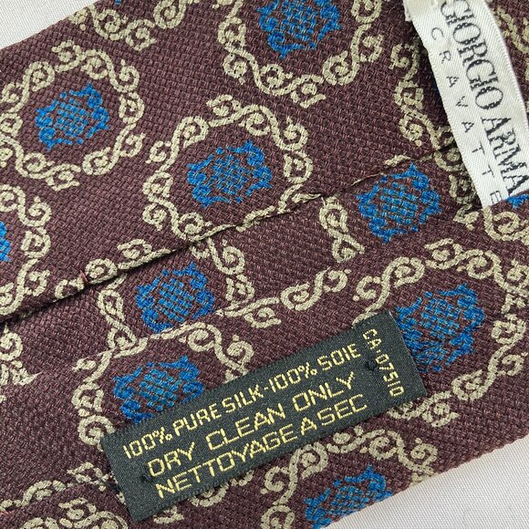 Giorgio Armani Cravatte Silk Necktie Tie - LIKE NEW - Picture 2 of 4